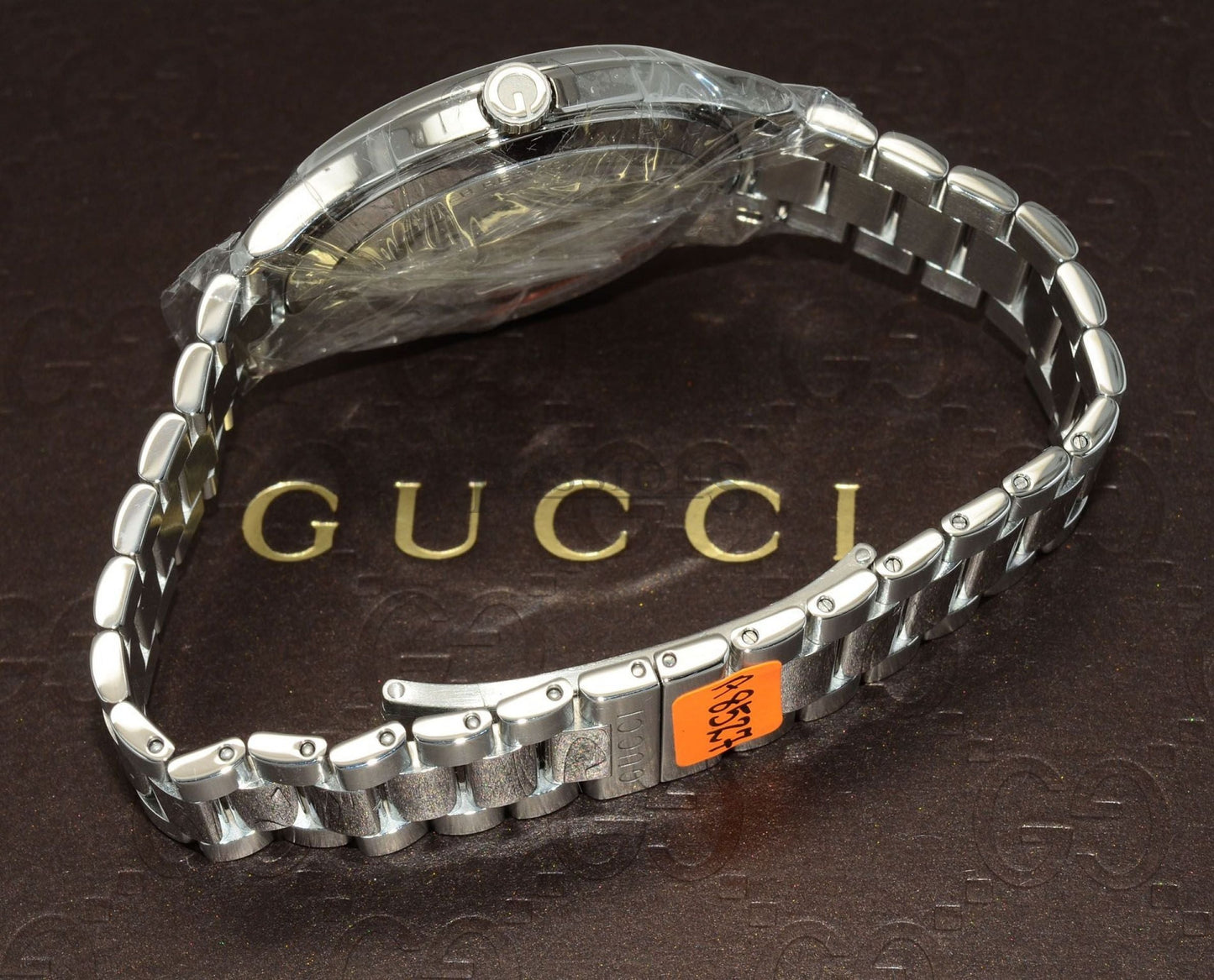 Gucci, 40mm Large Slim "G-Timeless Automatic"
