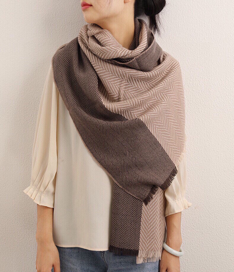 CLTH072 100%Lambs Wool 45x200cm
