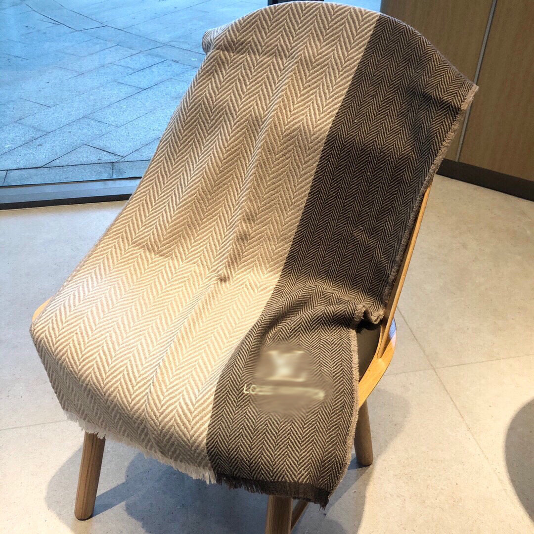 CLTH072 100%Lambs Wool 45x200cm
