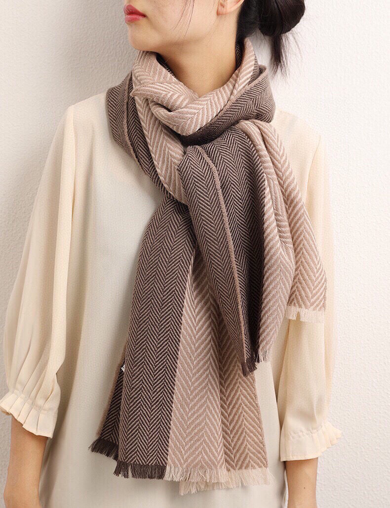CLTH072 100%Lambs Wool 45x200cm