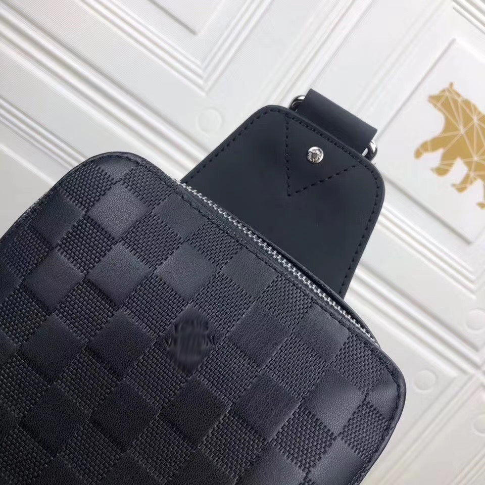 LB284 7.9x12.2x3.9inch
