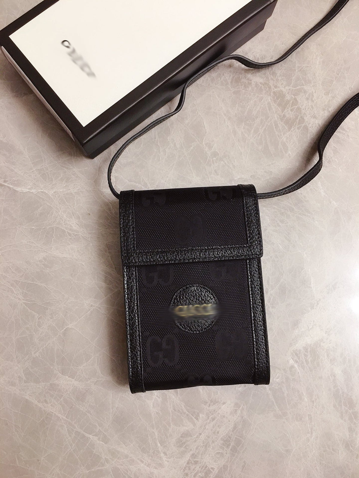 GC220  4.3x7.1x1.4inch