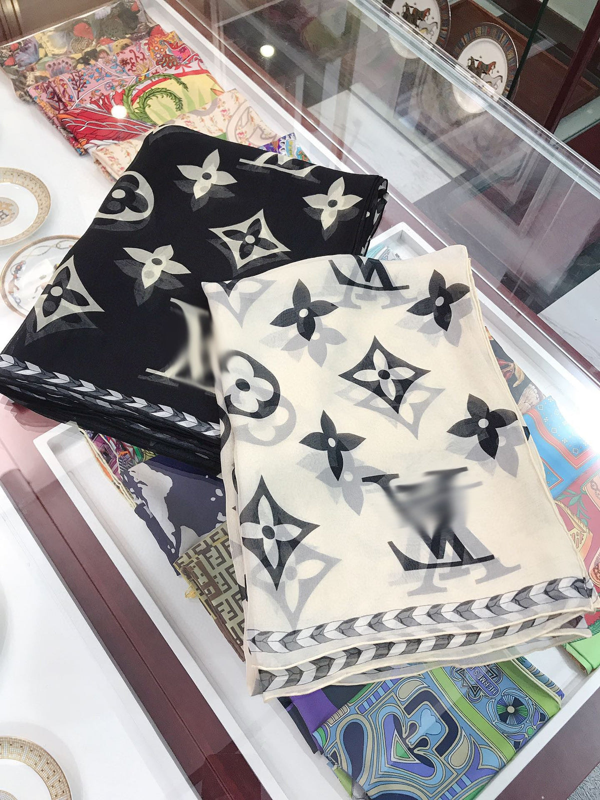 CLTH148 100% silk	200x110cm