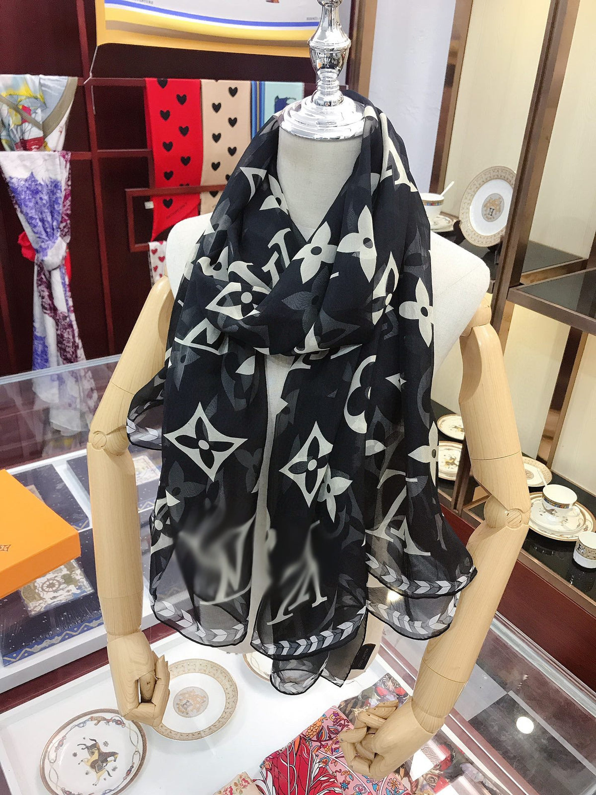 CLTH148 100% silk	200x110cm