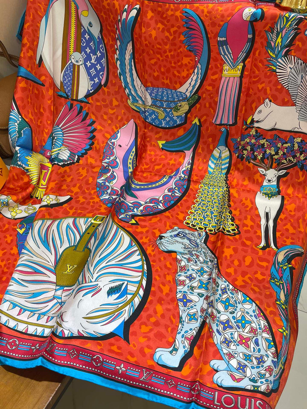CLTH155 90x90cm