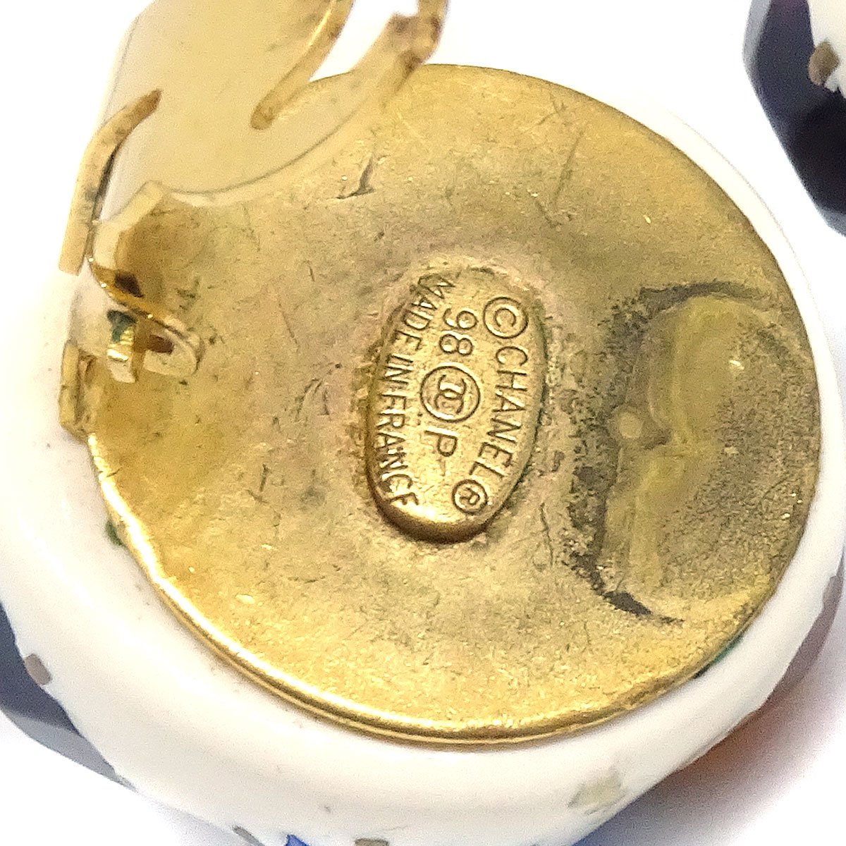 CHANEL 1998 Gripoix Stone Earrings Gold Clip-On 90426