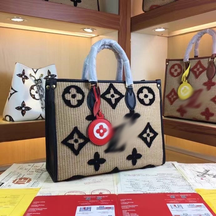 LB432   MM Size: 13.8x10.6x5.5inch  GM Size: 16x13.4x7.5inch