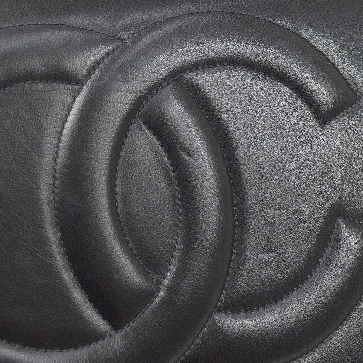 Chanel★ 1991-1994 Black Quilted Lambskin CC Flap Maxi 60850