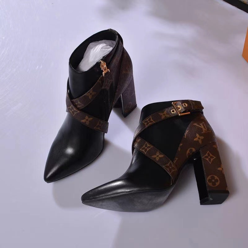 SE537 Size5-11  Heels:9.5cm Material: Cowhide  Lining: Sheep skin