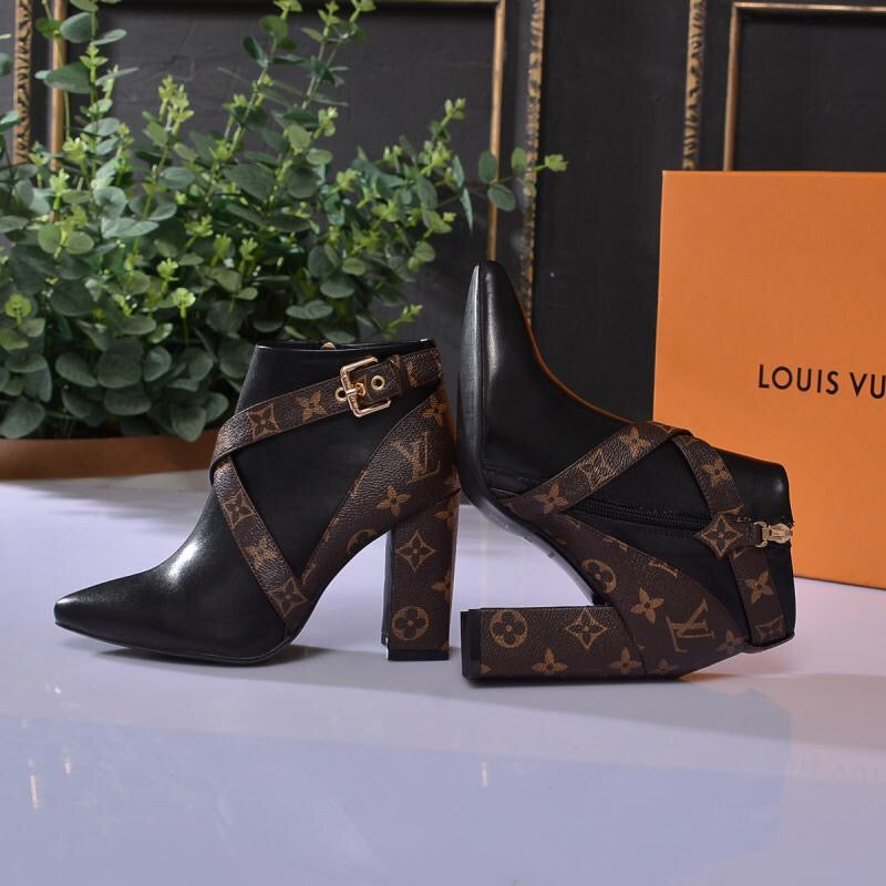 SE537 Size5-11  Heels:9.5cm Material: Cowhide  Lining: Sheep skin