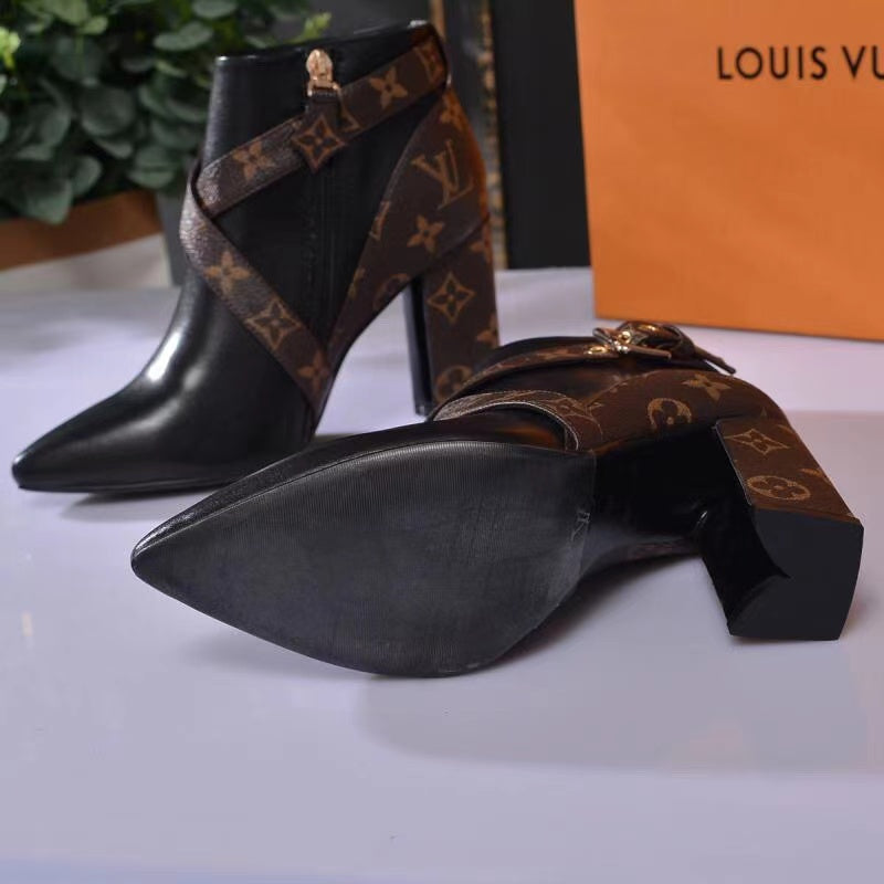 SE537 Size5-11  Heels:9.5cm Material: Cowhide  Lining: Sheep skin