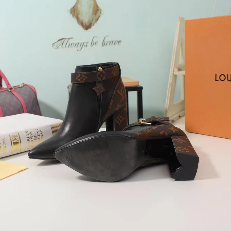 SE538 Size5-11   Heels:9.5cm Material: Cowhide  Lining: Sheep skin Sole: Rubber leather