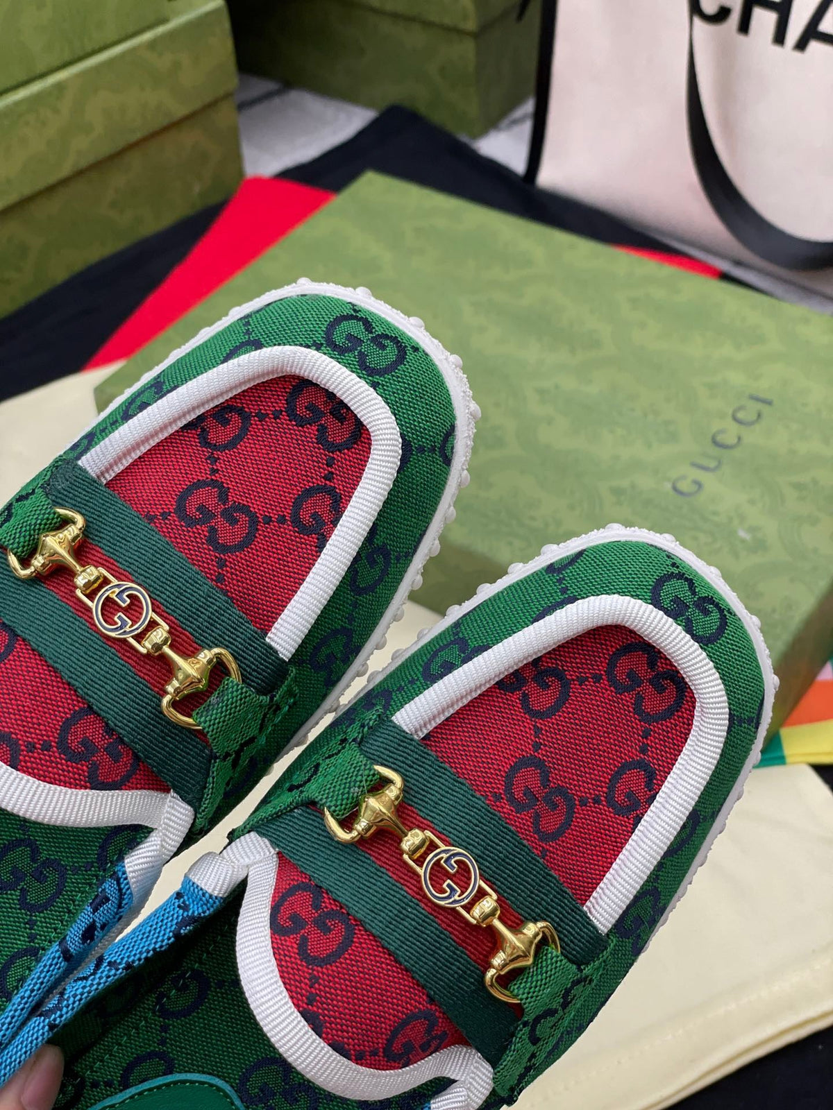 SE561  Size 4-9