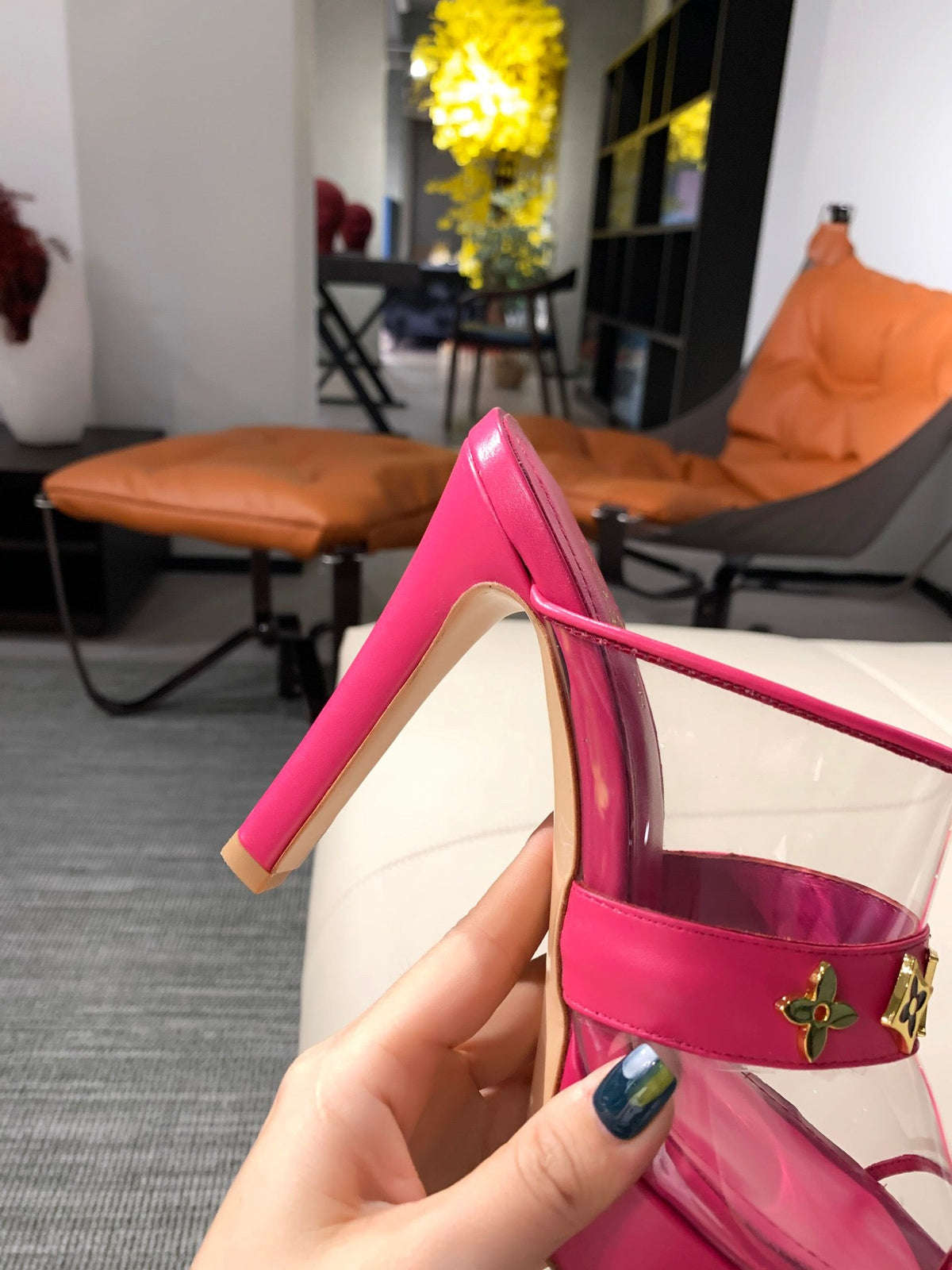SE569 Size 4-11  Heels:10cm Material: Cowhide  Lining: Sheep skin Sole: Italian leather