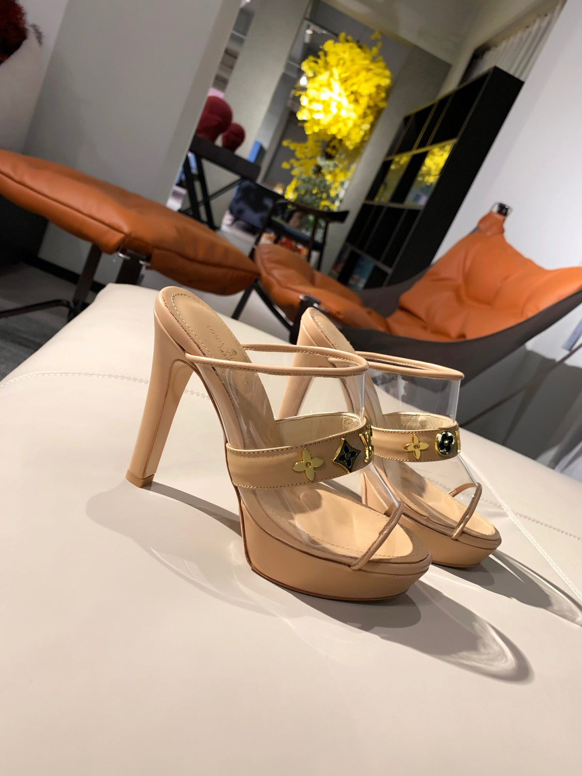 SE571 Size 4-11   Heels:10cm Material: Cowhide  Lining: Sheep skin Sole: Italian leather