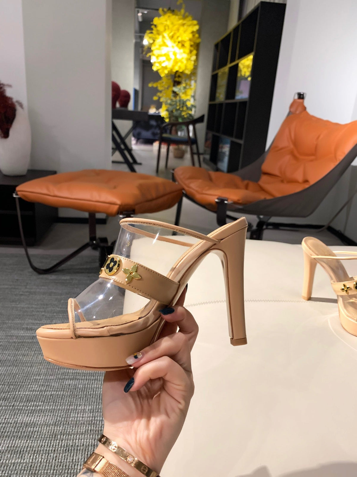 SE571 Size 4-11   Heels:10cm Material: Cowhide  Lining: Sheep skin Sole: Italian leather