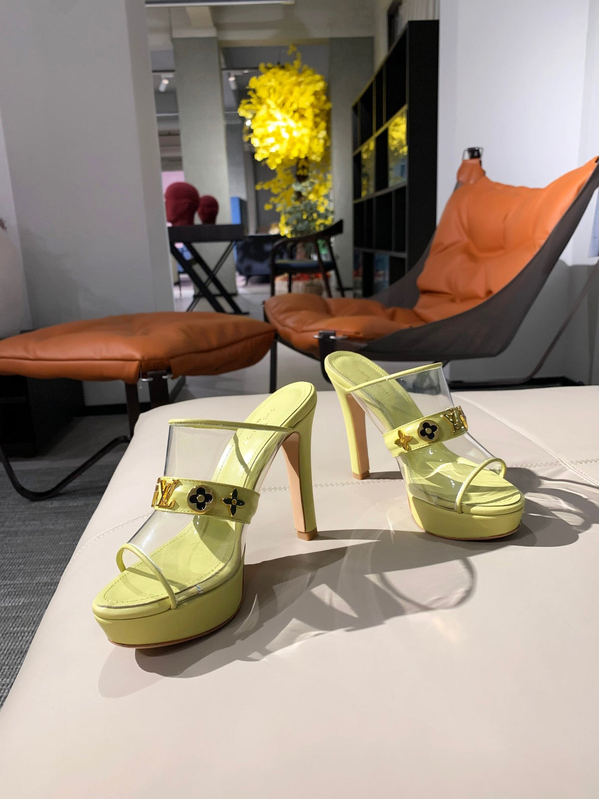 SE572 Size 4-11   Heels:10cm Material: Cowhide  Lining: Sheep skin Sole: Italian leather
