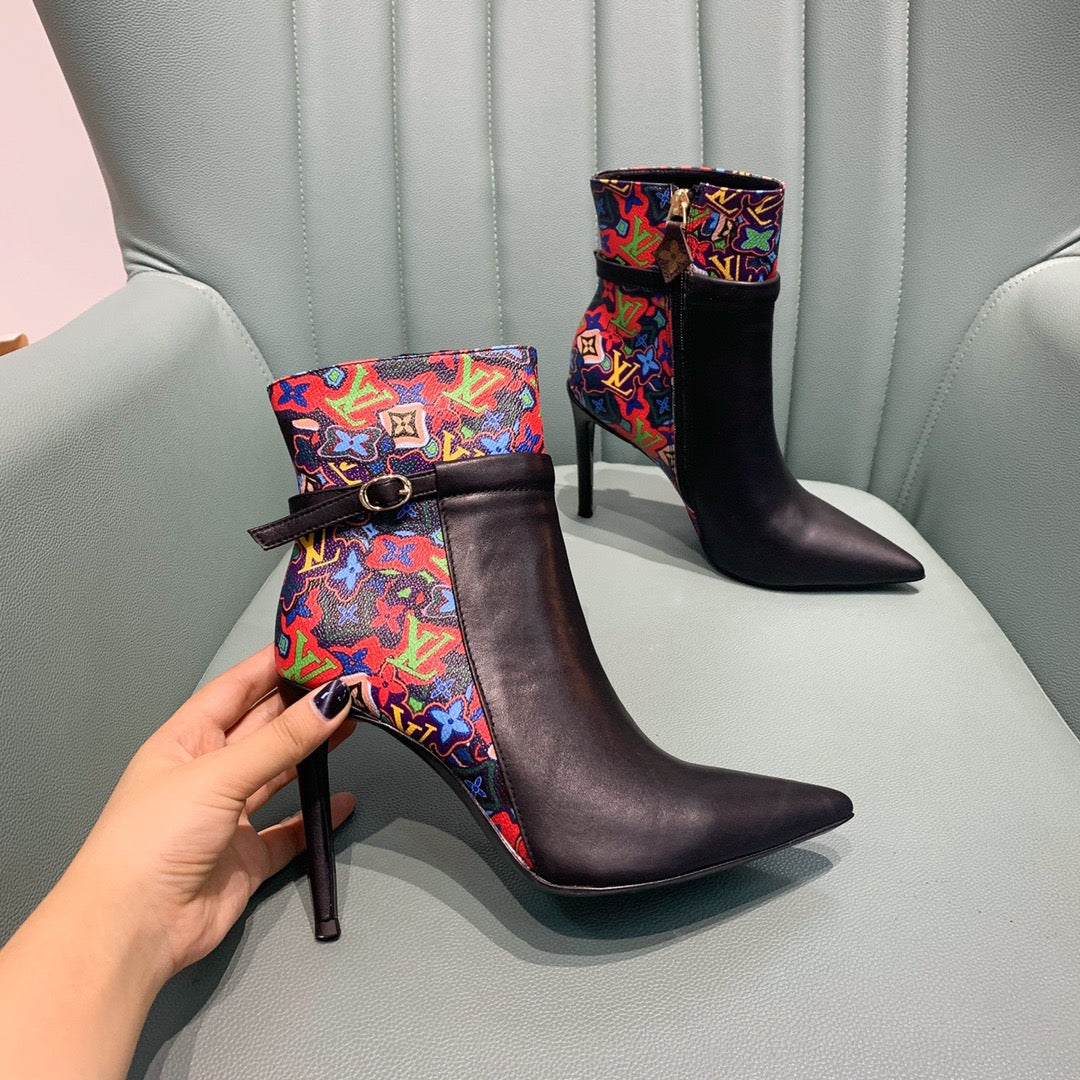 SE636 Size 4-11 Heels:10.5cm Material: Cowhide  Lining: Sheep skin Sole: Italian leather