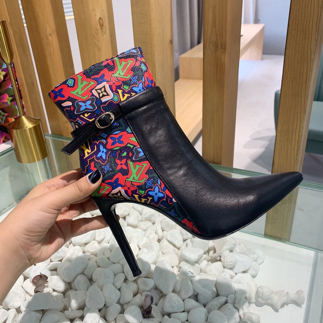 SE636 Size 4-11 Heels:10.5cm Material: Cowhide  Lining: Sheep skin Sole: Italian leather