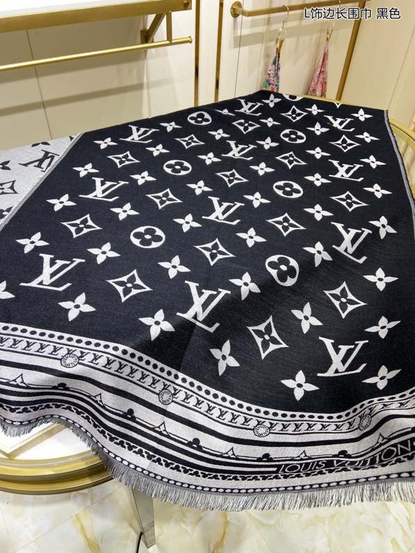 CLTH188  70%Wool, 30% Pure Silk 70x200cm