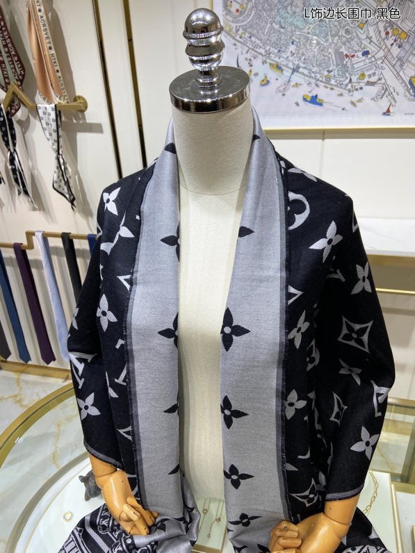 CLTH188  70%Wool, 30% Pure Silk 70x200cm