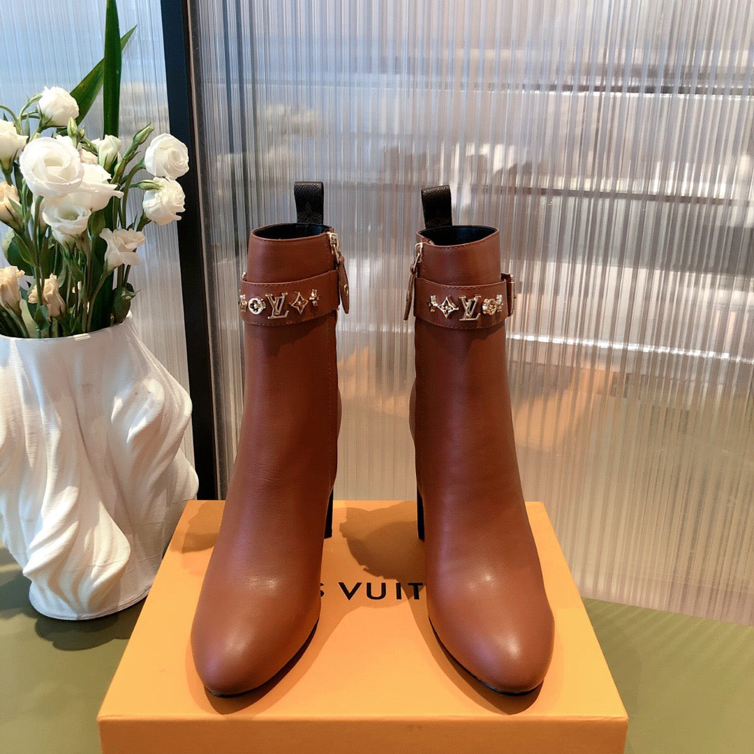SE686   Size 4-11