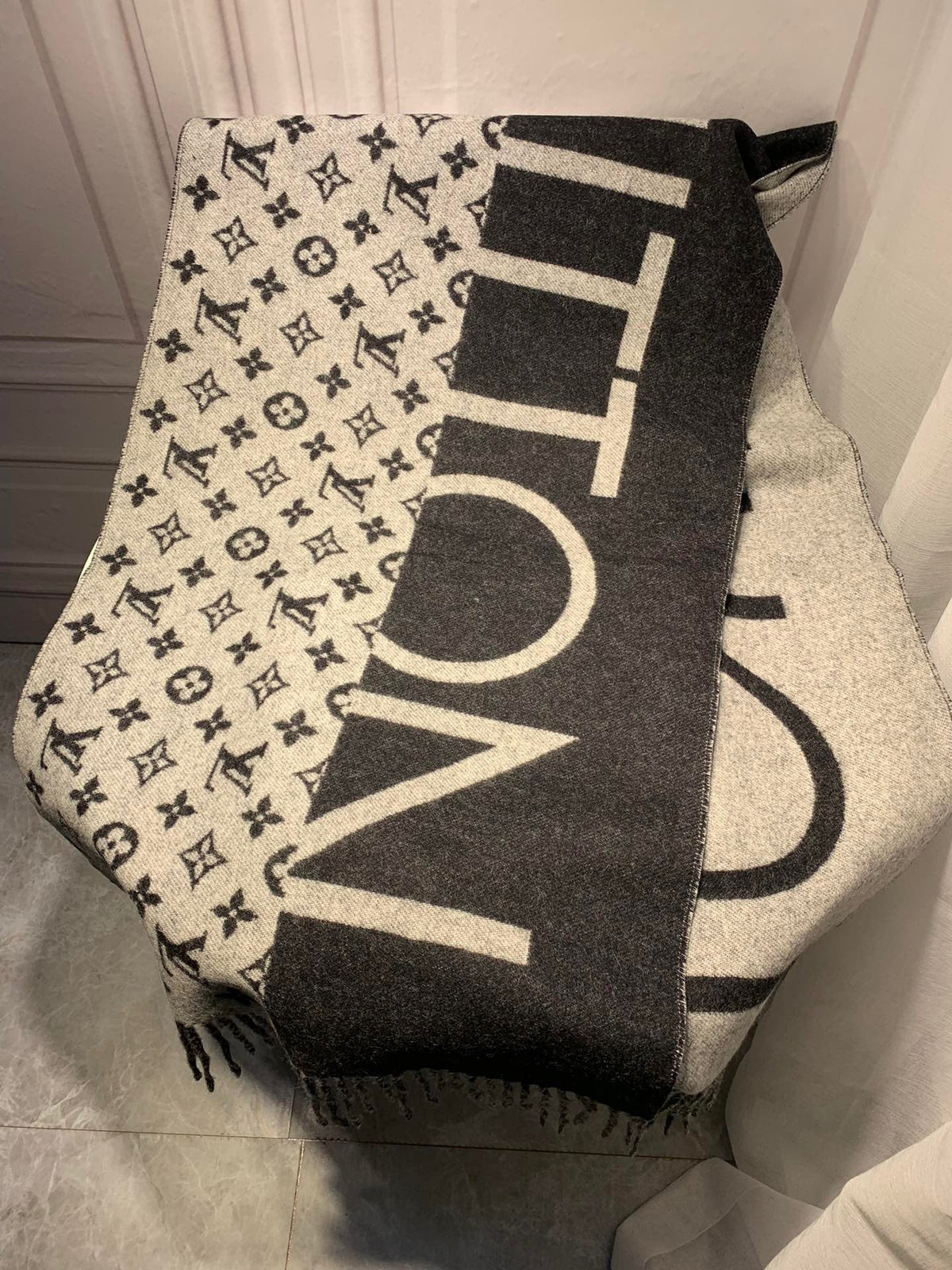 CLTH205   100%Cashmere   45x210cm