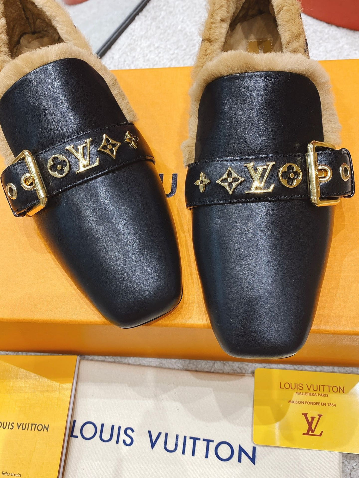 SE747   Size 4-9