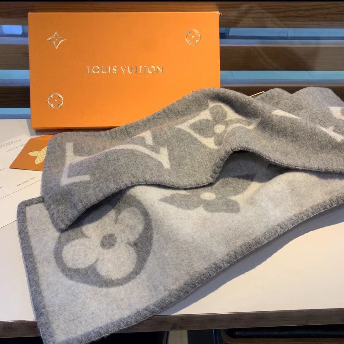 CLTH215  Cashmere  200x24cm