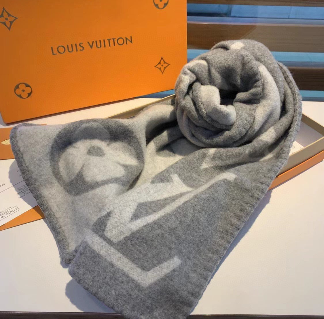 CLTH215  Cashmere  200x24cm