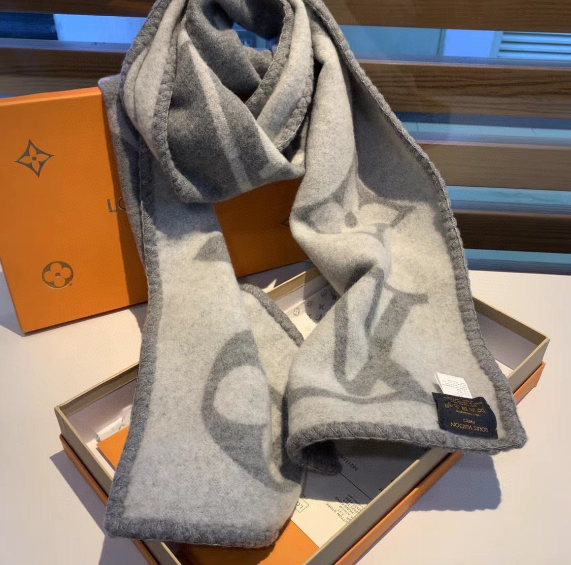 CLTH215  Cashmere  200x24cm