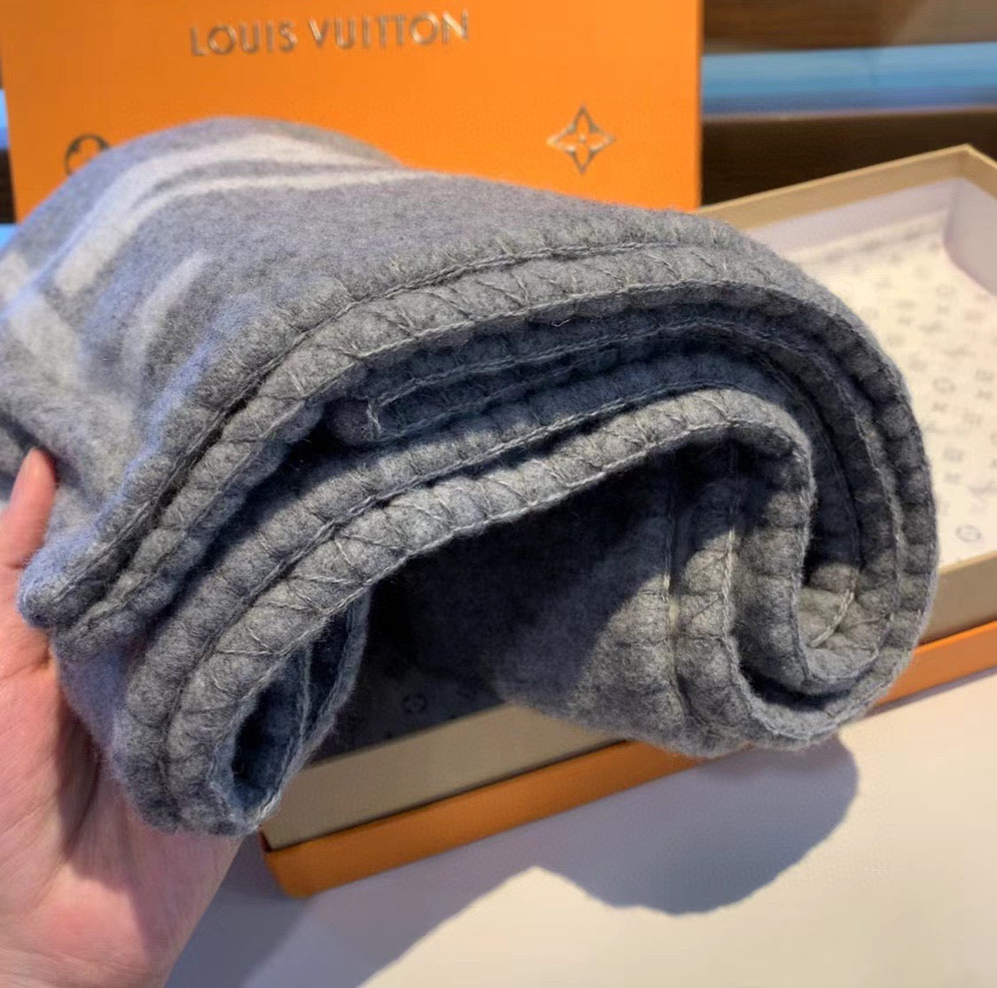 CLTH215  Cashmere  200x24cm