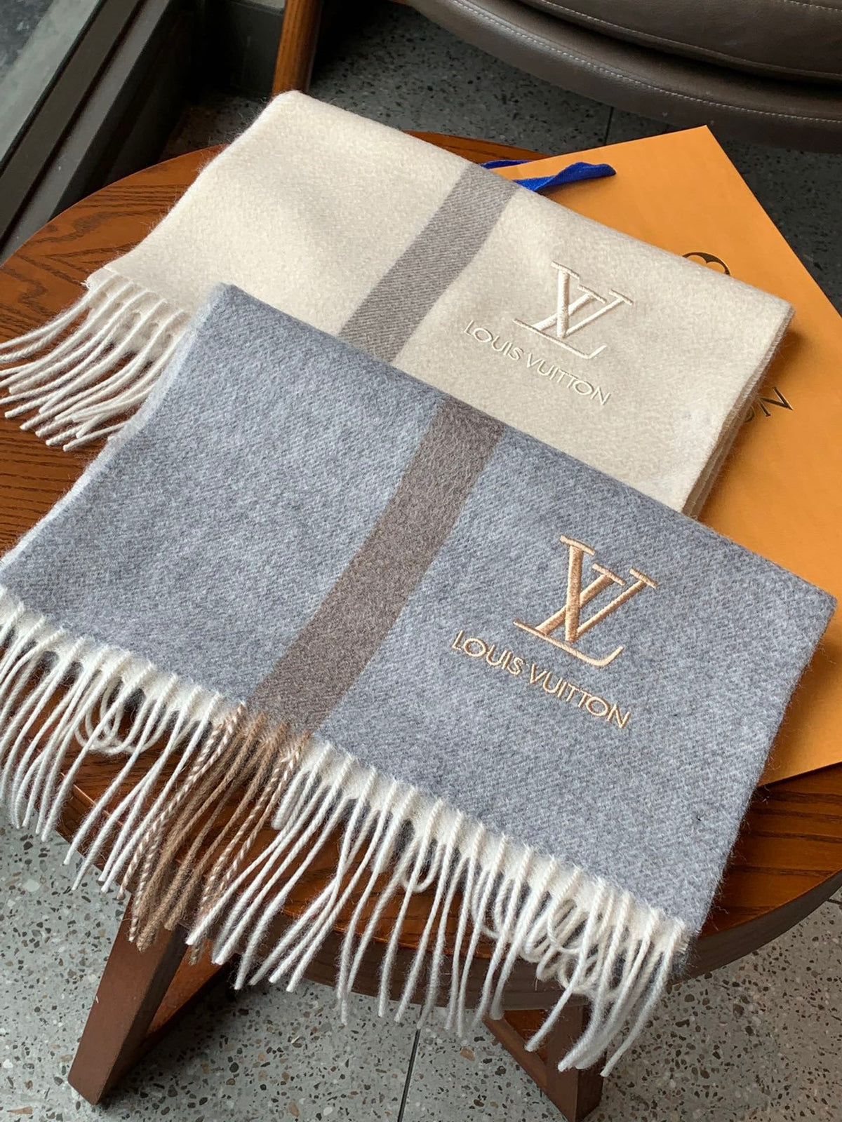CLTH216  Wool 30x170cm