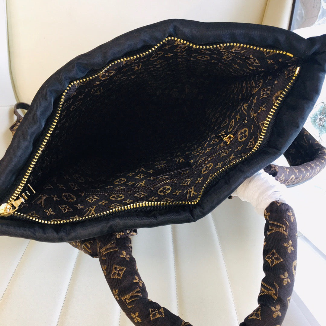 LB611  15x18x1.2inch