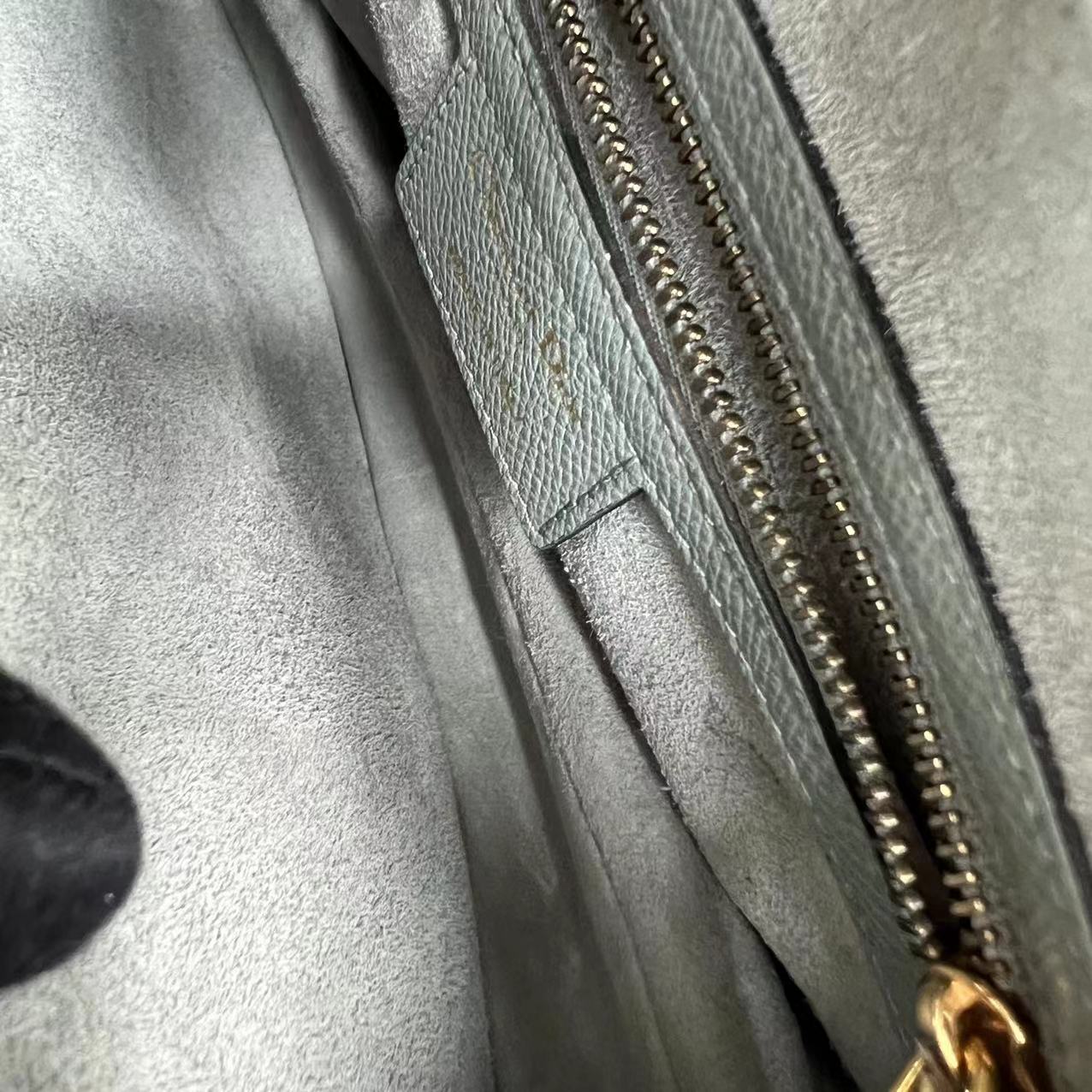 *2022 Receipt, Full Set* Saddle Medium 25CM Grained Calfskin Haze Blue GHW