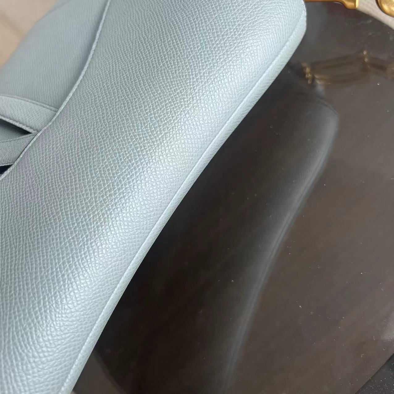 *2022 Receipt, Full Set* Saddle Medium 25CM Grained Calfskin Haze Blue GHW