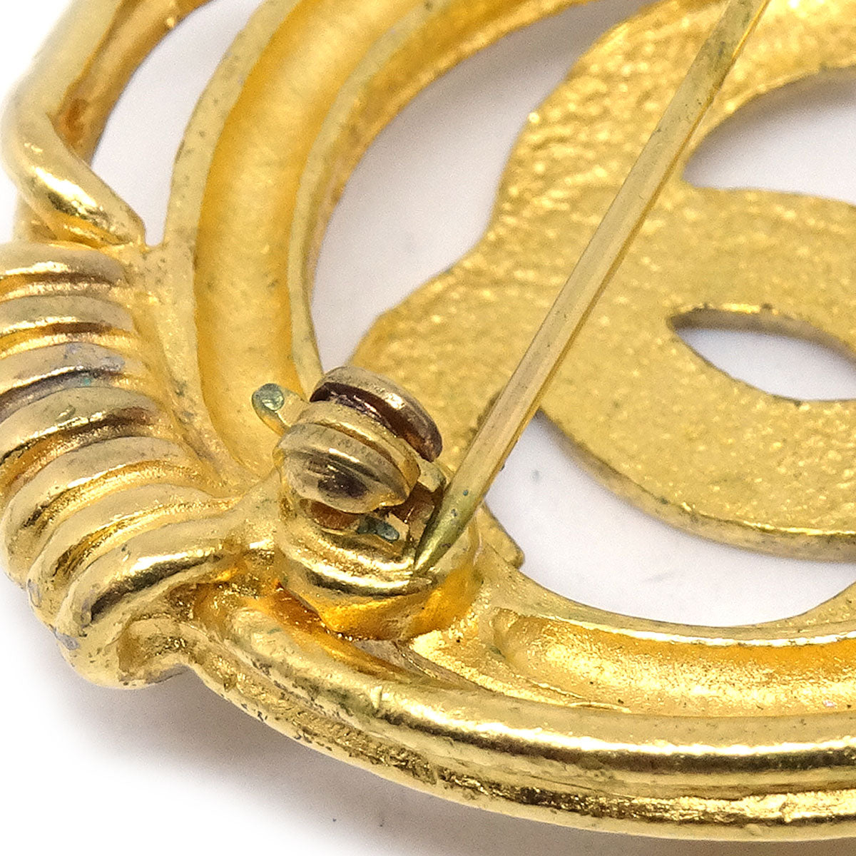 CHANEL 1994 Spring Border Brooch Gold Small 13239