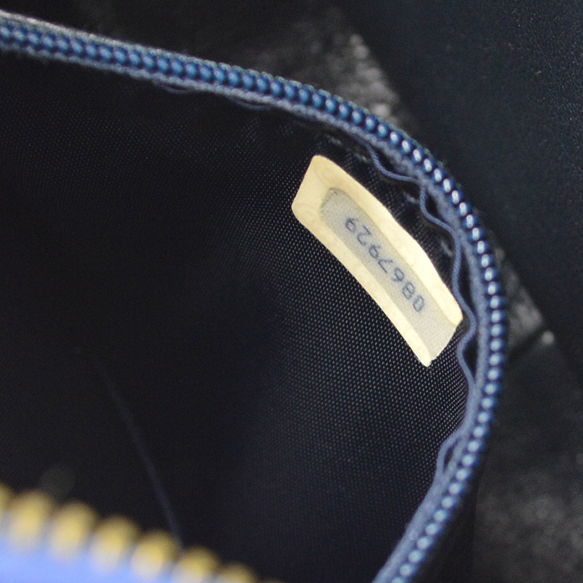 CHANEL★ 1986-1988 Bijou pattern Fringe Chain camera Bag Blue Satin AK38310j