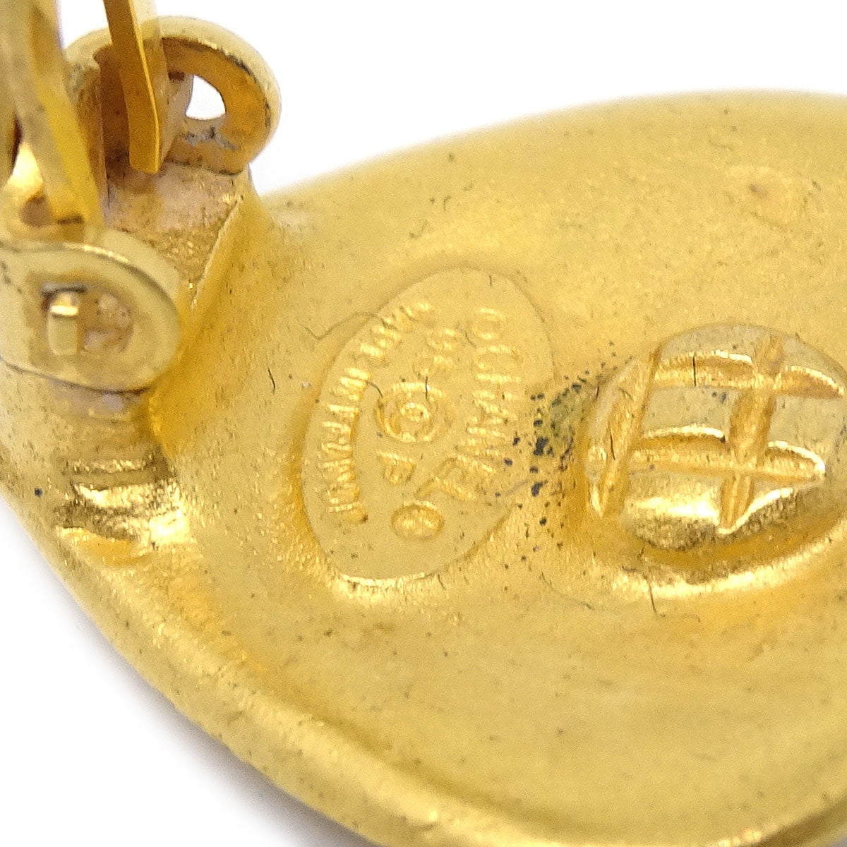 CHANEL 1995 Gold Heart Earrings small 94767