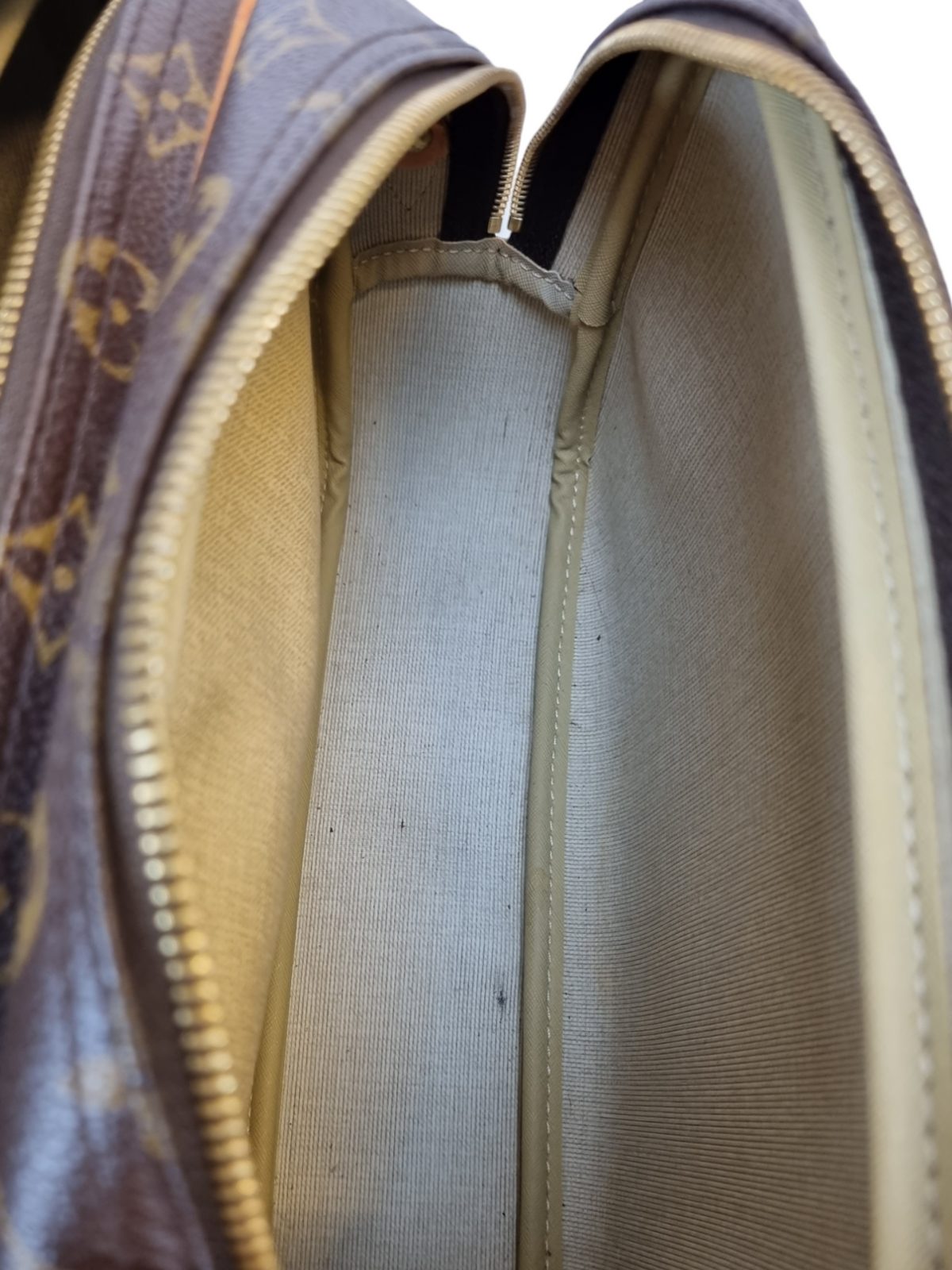 Louis Vuitton Reporter PM Monogram