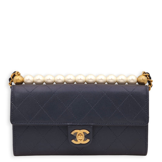 Pearl Quilted Blue Wallet On Chain in Calfskin, Gold hardware