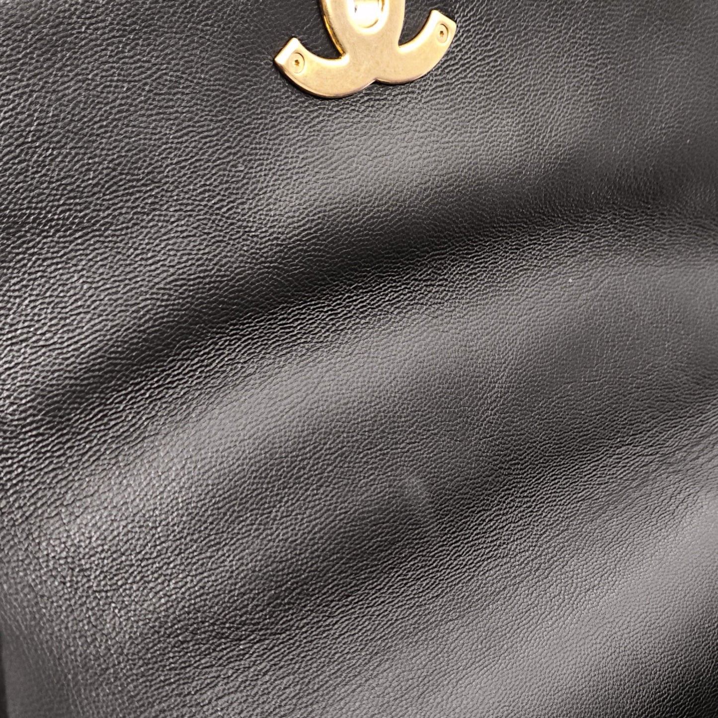 C19 Medium Black Shoulder Bag in Lambskin, Gold/Silver/Ruthenium hardware