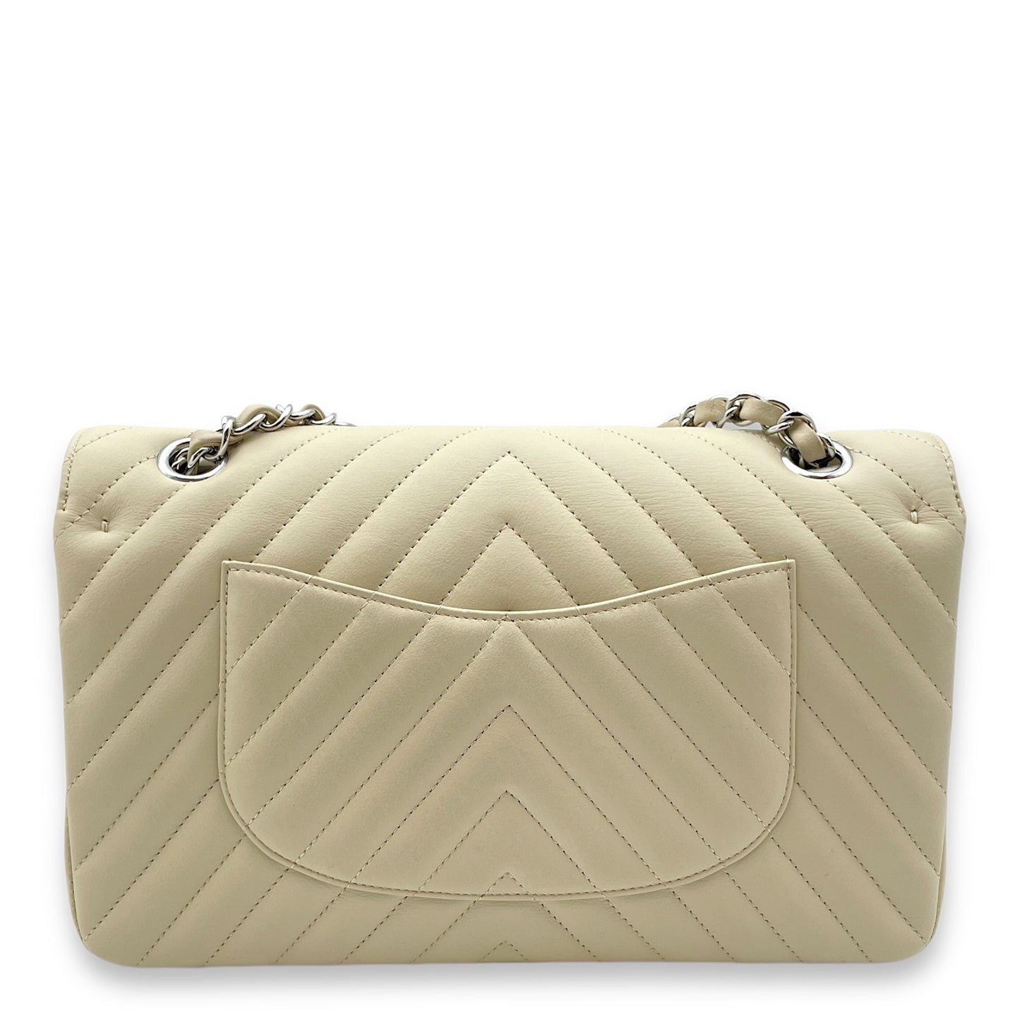 Chevron Classic Double Flap Medium Cream Shoulder Bag in Lambskin, Palladium hardware