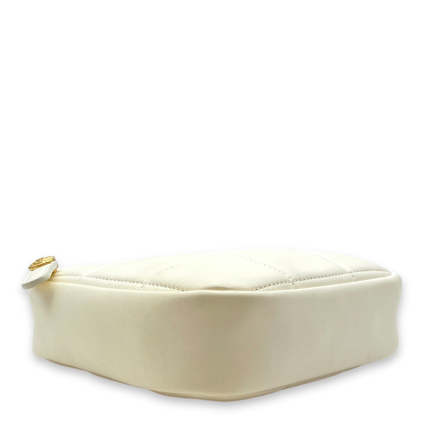 Diamond Quilted CC White Crossbody Bag in Lambskin, Gold hardware