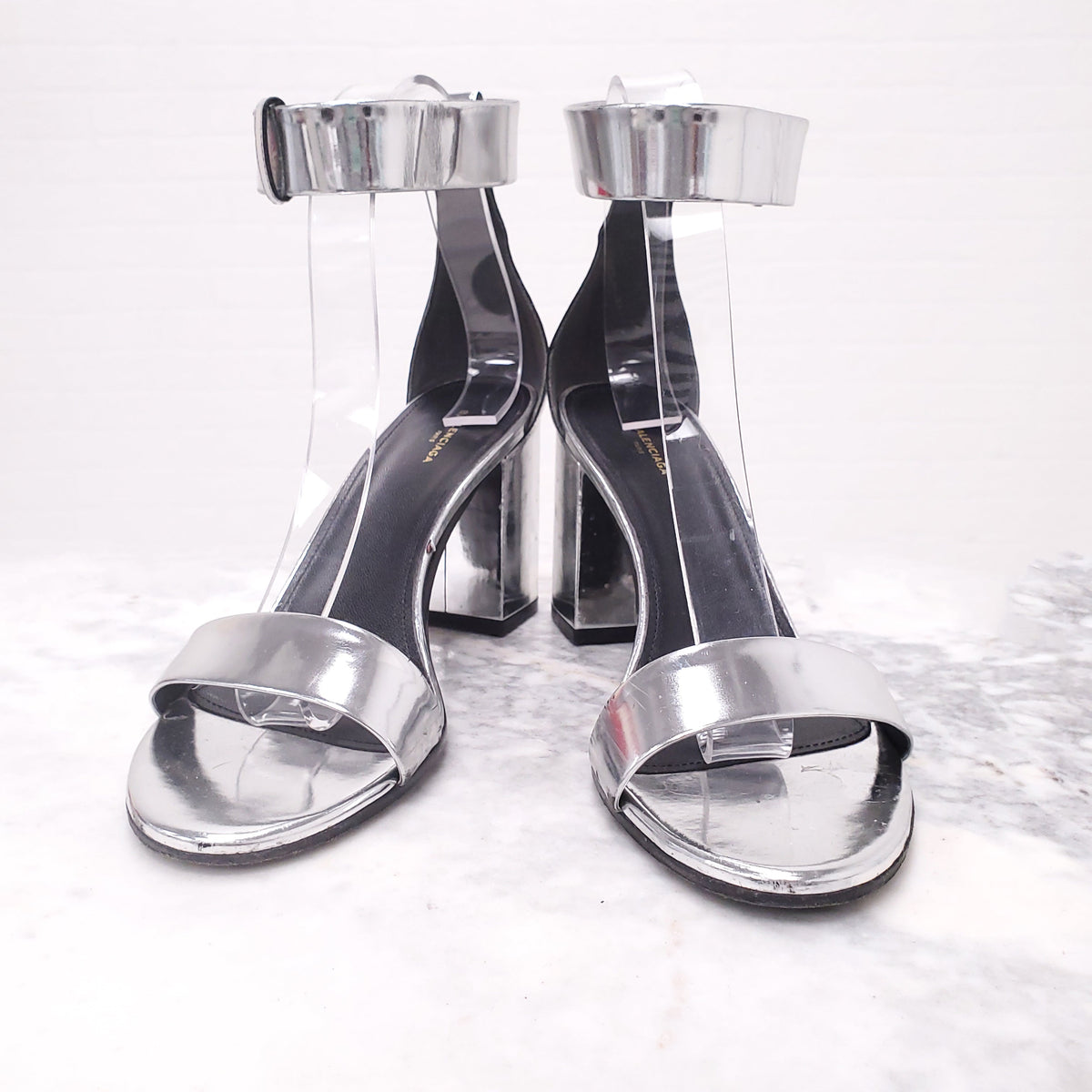 BALENCIAGA SILVER METALLIC SANDALS - SIZE 38.5
