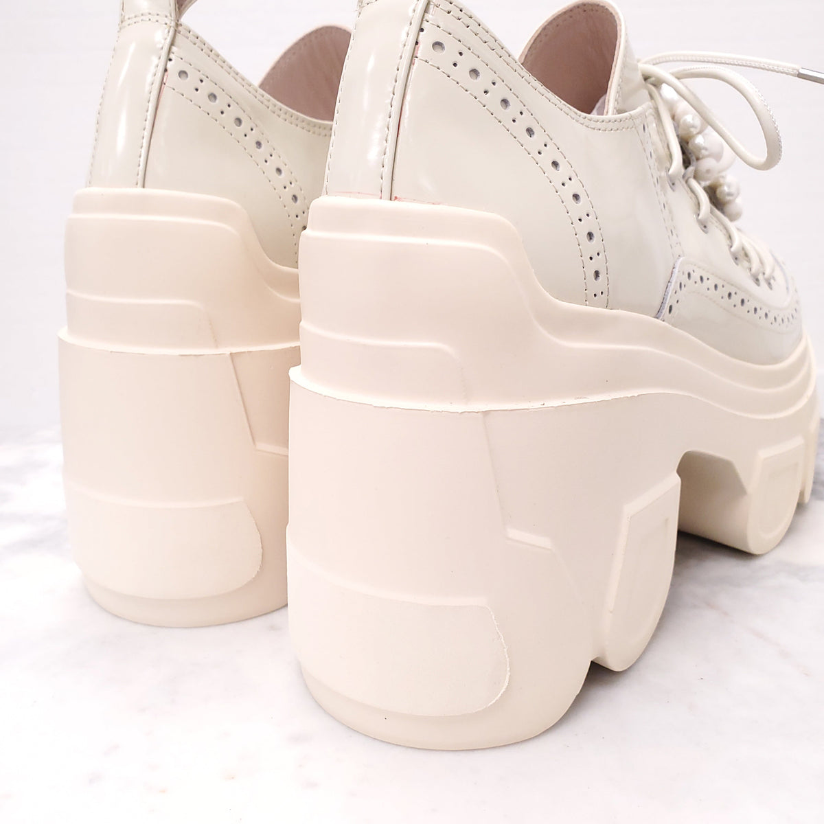 SIMONE ROCHA OFF WHITE BRACKET SOLE TURBO EMBELLISHMENT SNEAKERS - SIZE 40