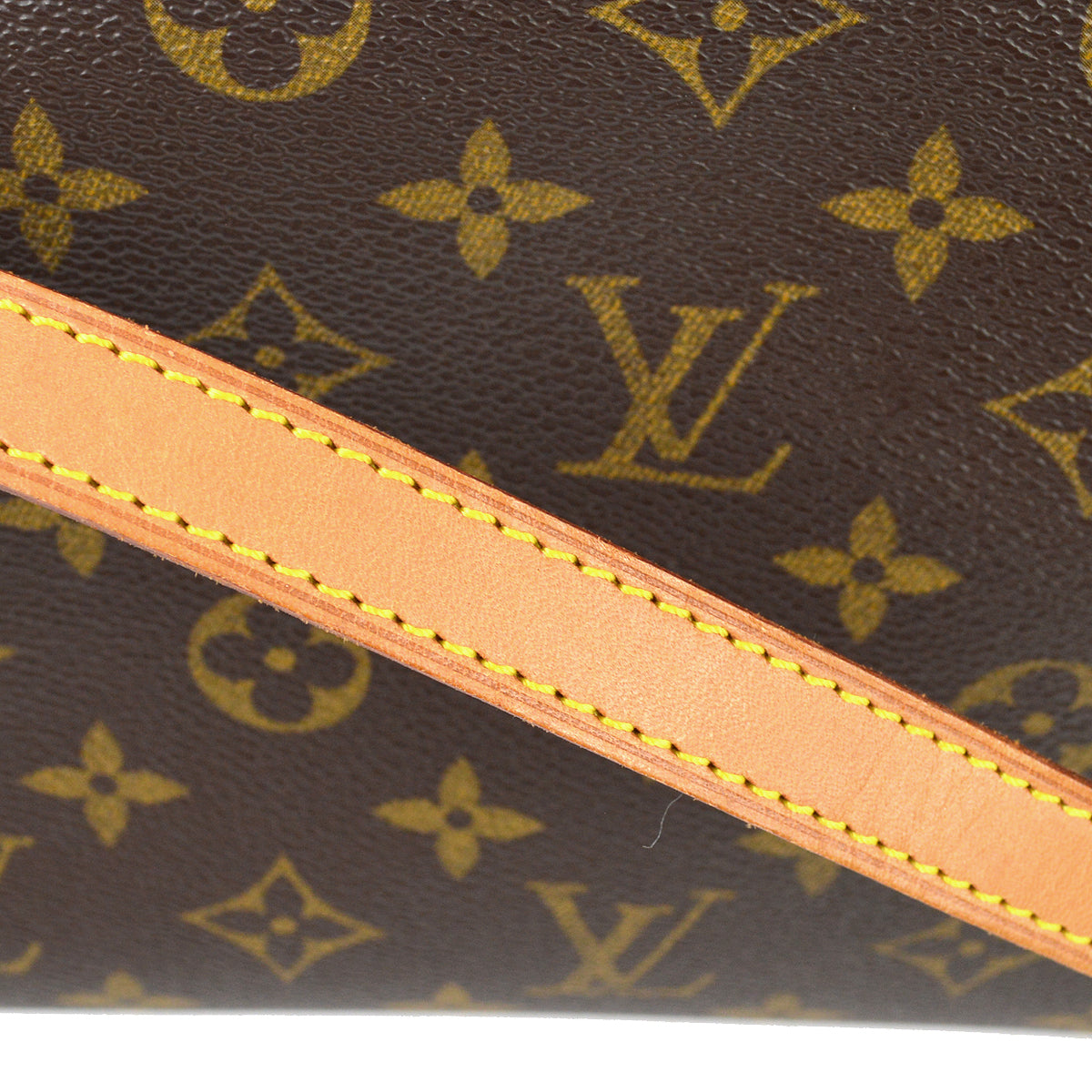 Louis Vuitton 2004 Monogram Blois Crossbody Bag M51221