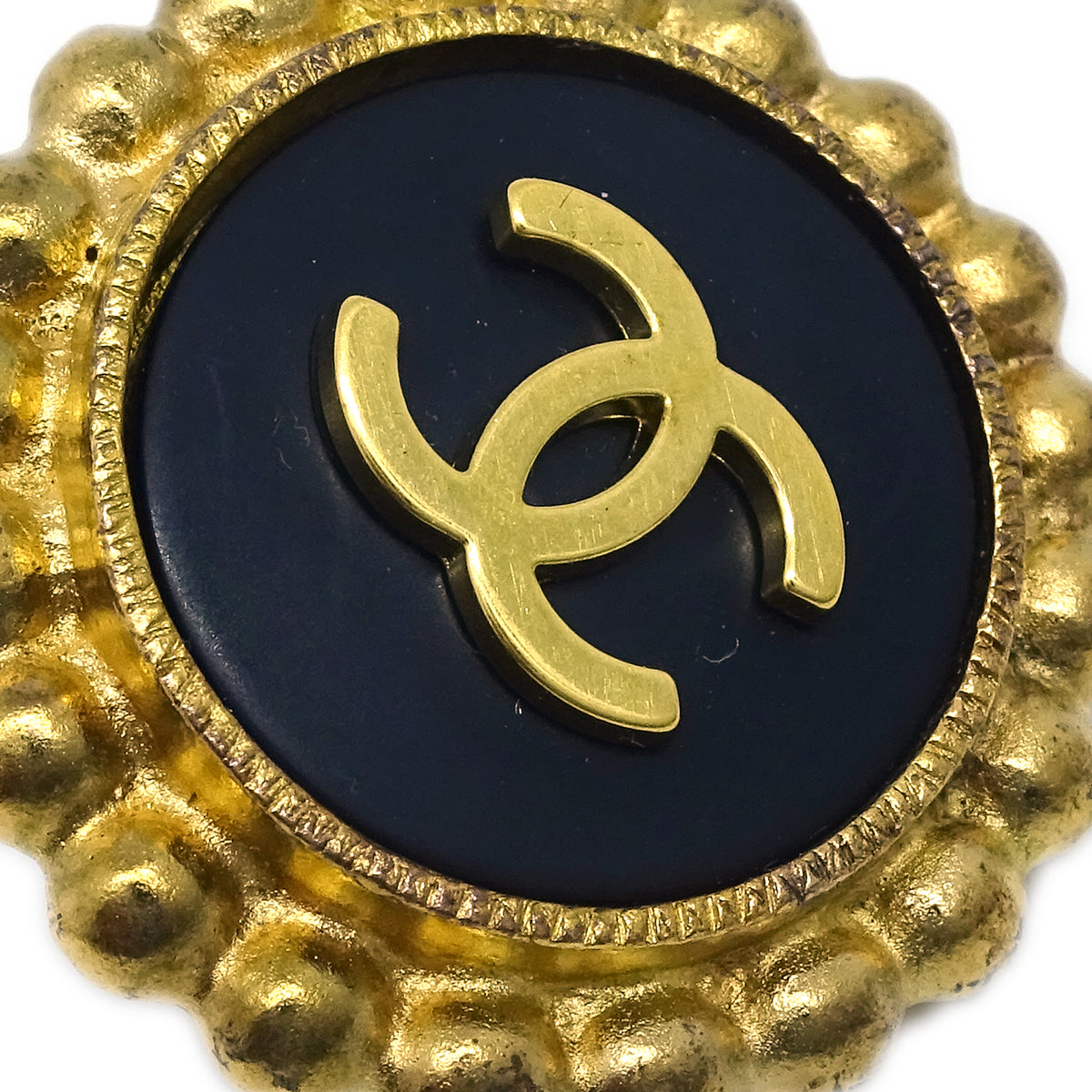 Chanel Gold Black Button Earrings Clip-On 95P