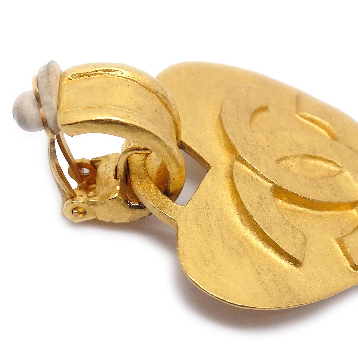 Chanel Dangle Heart Earrings Clip-On Gold 95P