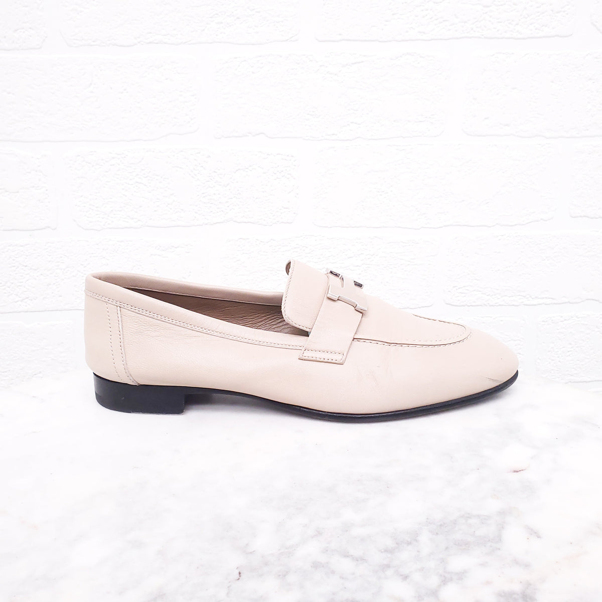 HERMÈS CREAM H LOAFERS - SIZE 36.5